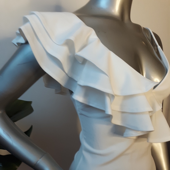 Ruffle Layered blouse - Picture 5 of 9